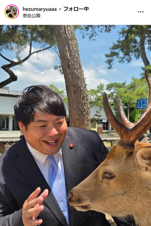 【炎上】議案未読で“手ぶら出席”へずま市議、隣席議員が暴露『難しくて読めない...』