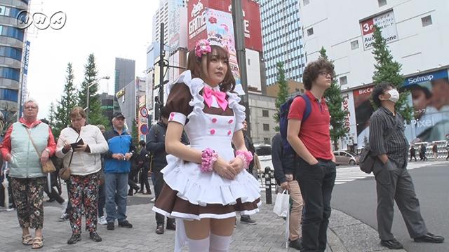 【にゃんにゃん】プロのメイドが魅せる！究極の接客スキル”もはや介護士”
