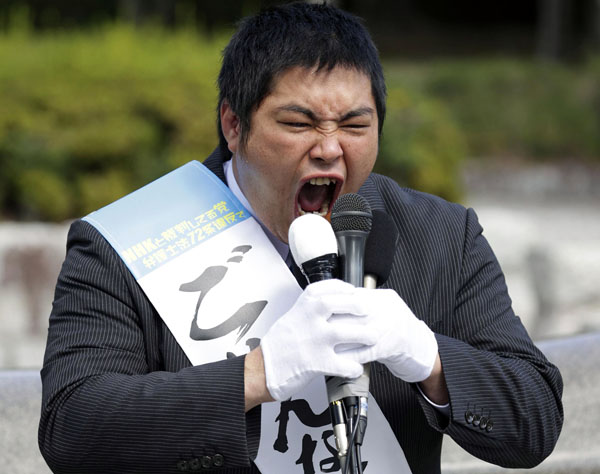 【朗報】愛国烈士へずまりゅう立つ！外国人へのばら撒き廃止を訴える。