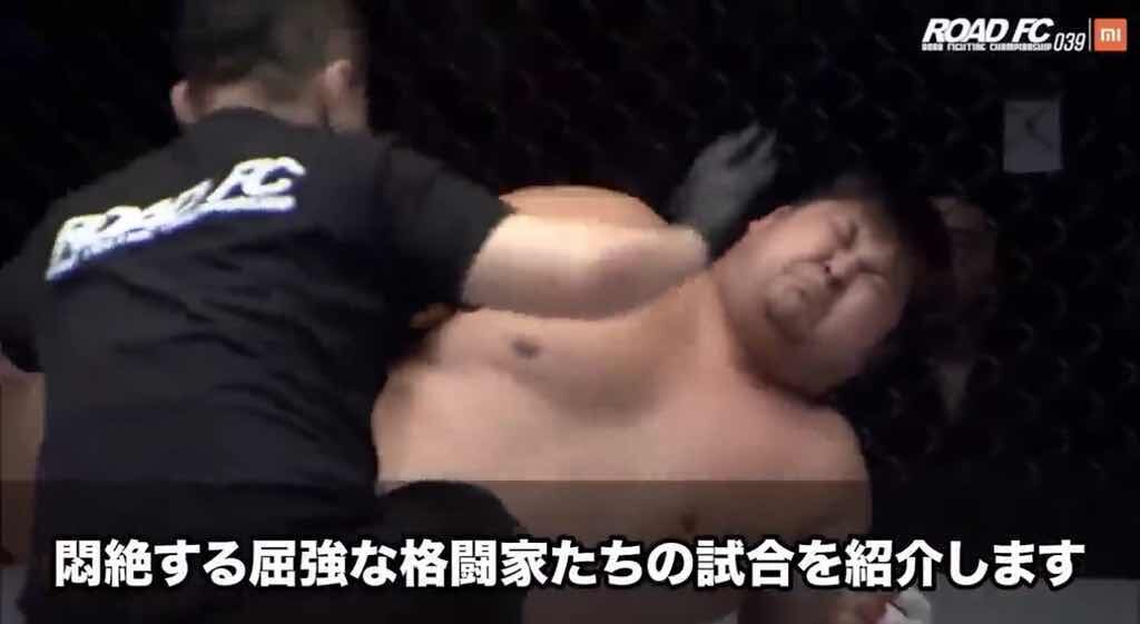 【悲報】最強格闘家でも。男はキン〇マ蹴られてのたうち回る･･･弱い