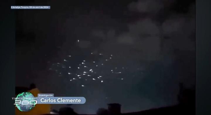 【侵略】トルコ上空に、UFOの大群襲来