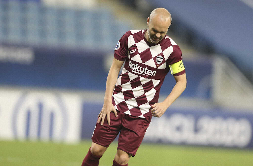 サッカー イニエスタ 右脚手術で全治4カ月 Aclで負傷 来季開幕出場は困難に スポまとめ