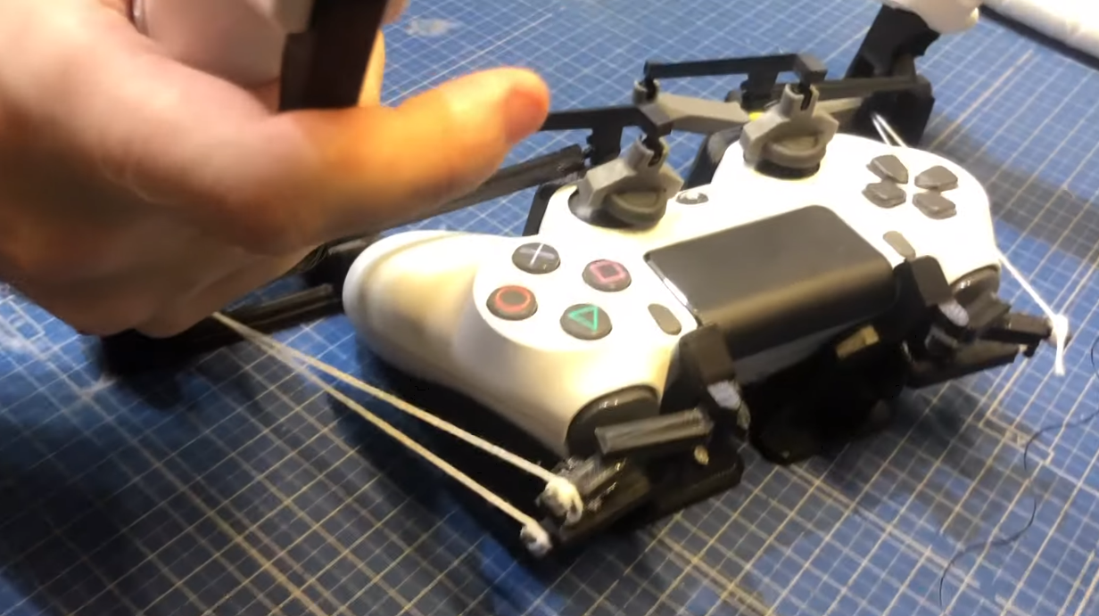 Ps4のデュアルショック4をフライトシミュレーターやスコードロンで使えるフライトスティックに変える魔改造が話題に ゲーム攻略のまるはし Ps4のデュアルショック4をフライトシミュレーターやスコードロンで使えるフライトスティックに変える魔改造が話題に ゲーム攻略のまるはし