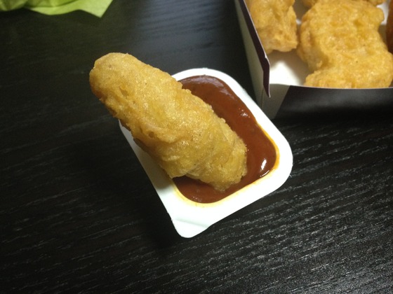チキンマックナゲット_トマト＆ハーブソース_03