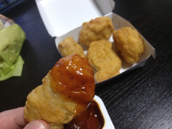チキンマックナゲット_トマト＆ハーブソース_04