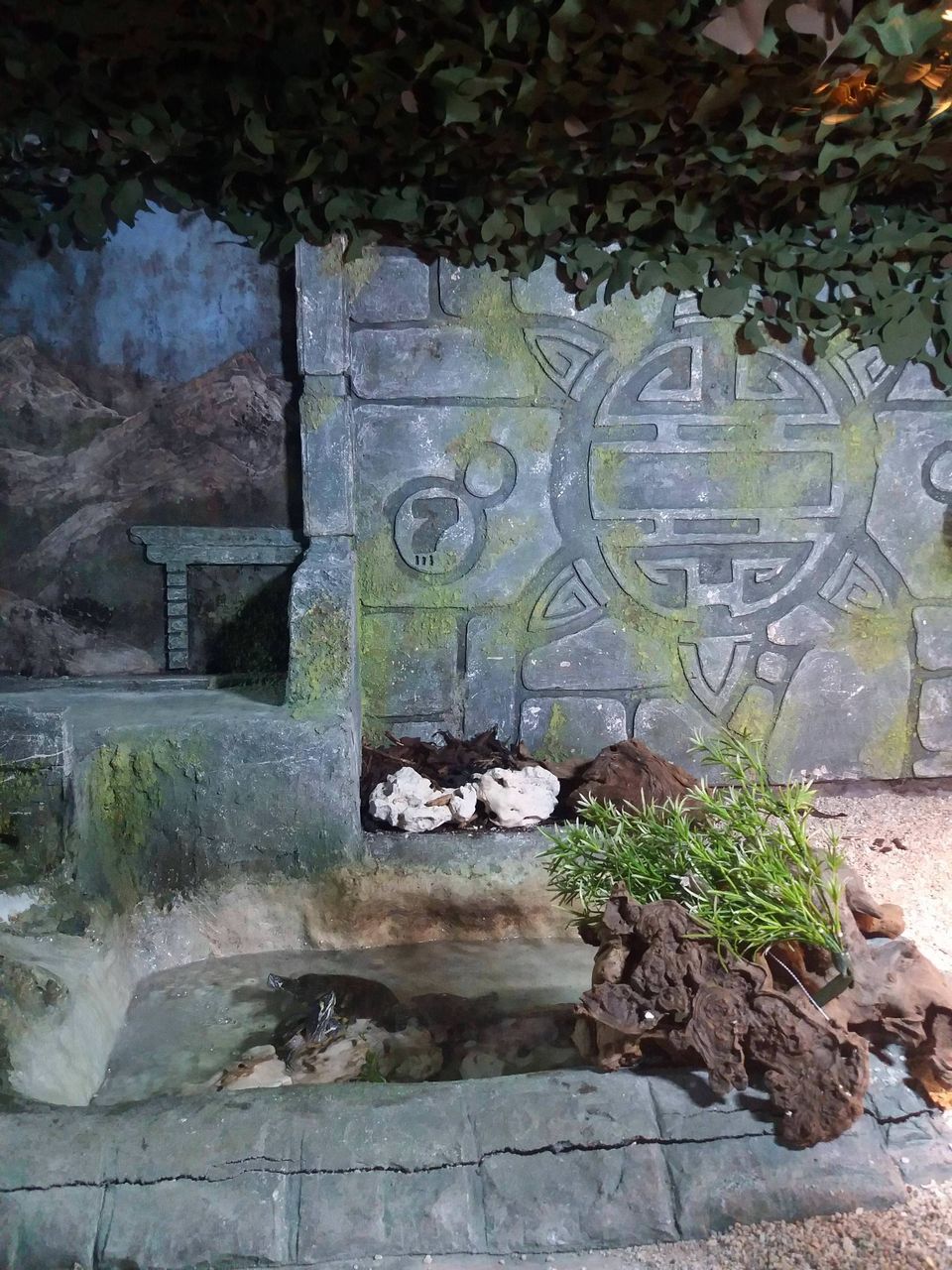 Destiny スコットランドの動物園に行ったら 柱にdestinyのロゴマークとデッドオービットのロゴマークがあった ゲーム攻略のまるはし Destiny スコットランドの動物園に行ったら 柱にdestinyのロゴマークとデッドオービットのロゴマークがあった ゲーム攻略のまるはし