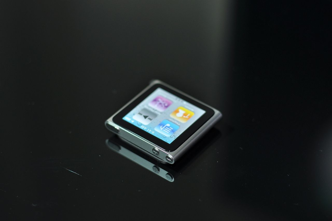 Ipod Nano 6th 開封の儀 実は物理ボタンで曲送りもできるよ 特報ガジェq