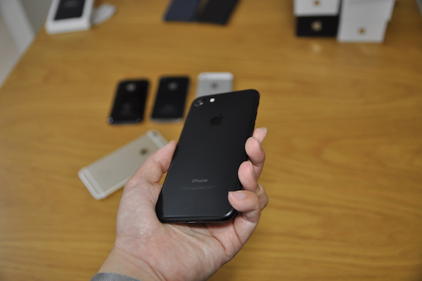 iPhone7Black2