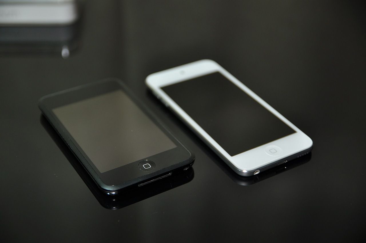 Apple新型『iPod touch(5th) 32GB ホワイト&シルバー』高解像度開封画像レビュー | 特報ガジェQ
