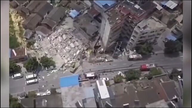 動画あり 中国 買ったばかり新築３年の 豆腐製 マンションが自然倒壊してしまう 住民の安否は ファンサマリィ