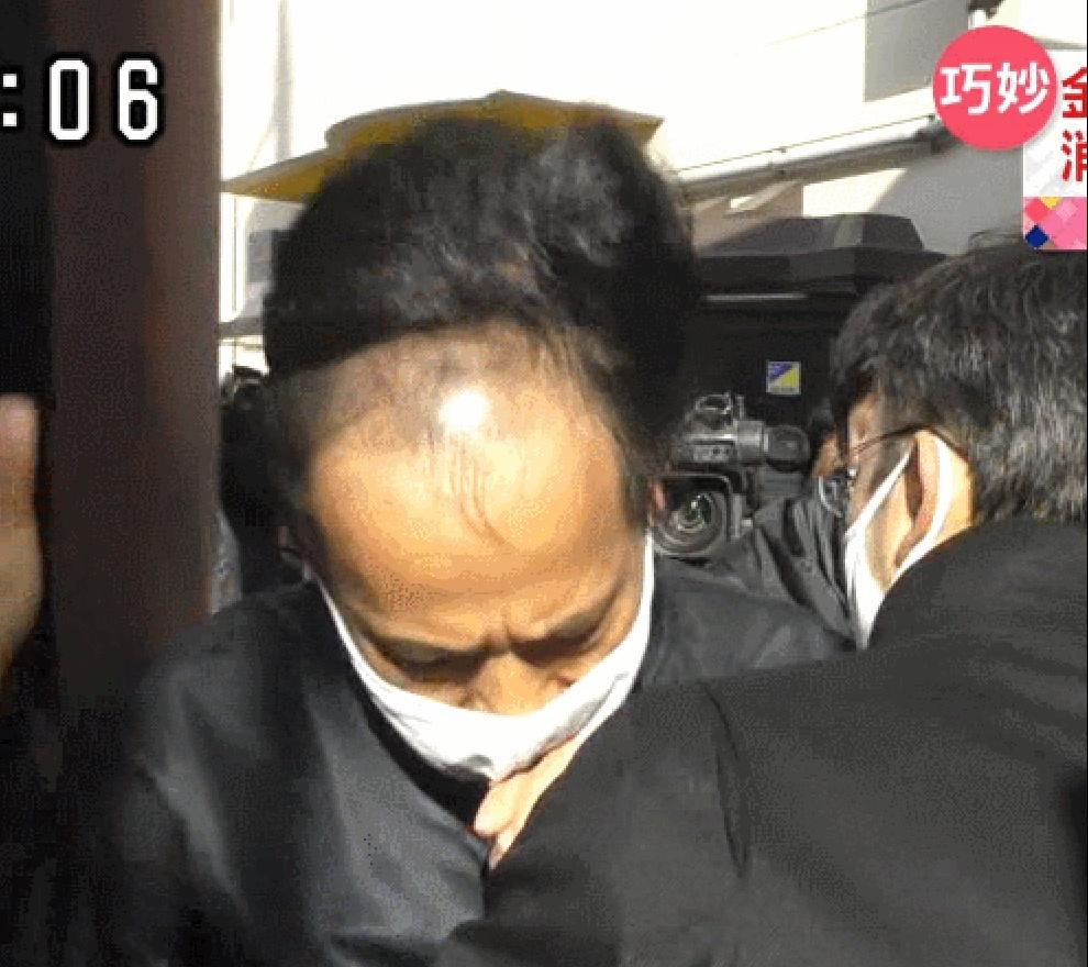動画あり 脱税で東京地検特捜部に逮捕される寸前の容疑者がこちら 巧妙 な頭髪が ファンサマリィ 動画あり 脱税で東京地検特捜部に逮捕される寸前の容疑者がこちら 巧妙 な頭髪が ファンサマリィ