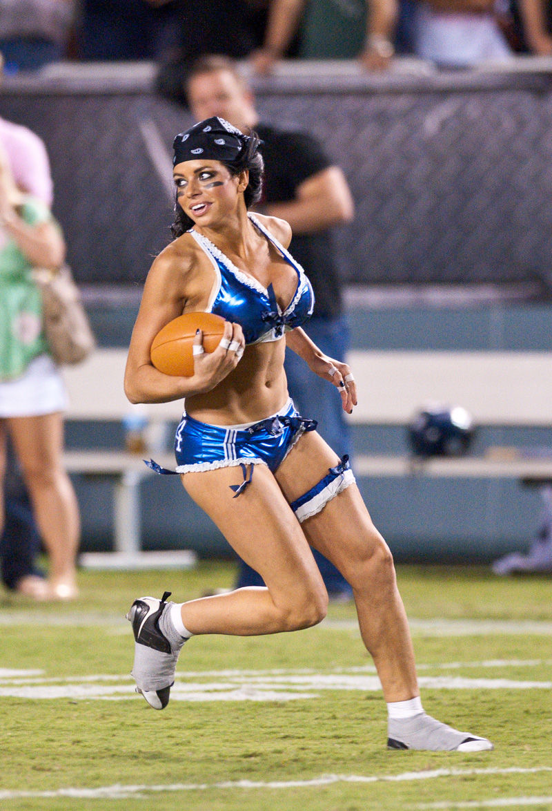 ランジェリーフットボール ポロリ アメフト】美女たちが下着姿でアメフト「ランジェリー・フットボール」がついに日本上陸!あわやポロリのハプニングも続出 : がな速(´・ω・`)知らんがな