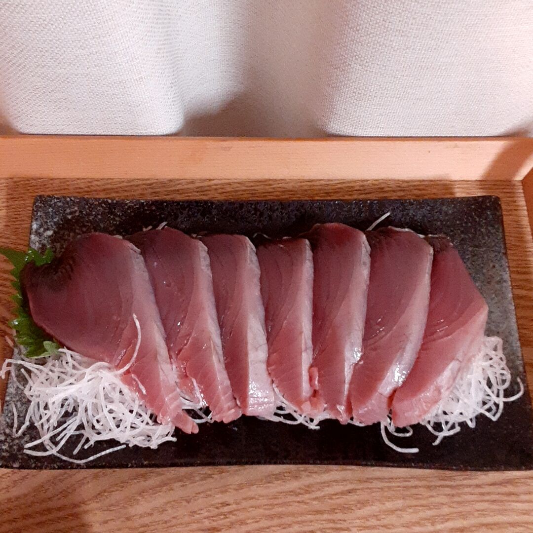 献立も何もないなー カツオの刺身に申し訳ない 晩酌 または49歳 料理をしない独身男性っぽい晩酌 偏見 49歳 全財産8万円からの再出発ブログ 献立も何もないなー カツオの刺身に申し訳ない 晩酌 または49歳 料理をしない独身男性っぽい晩酌 偏見 49歳 全財産8万円からの再出発ブログ