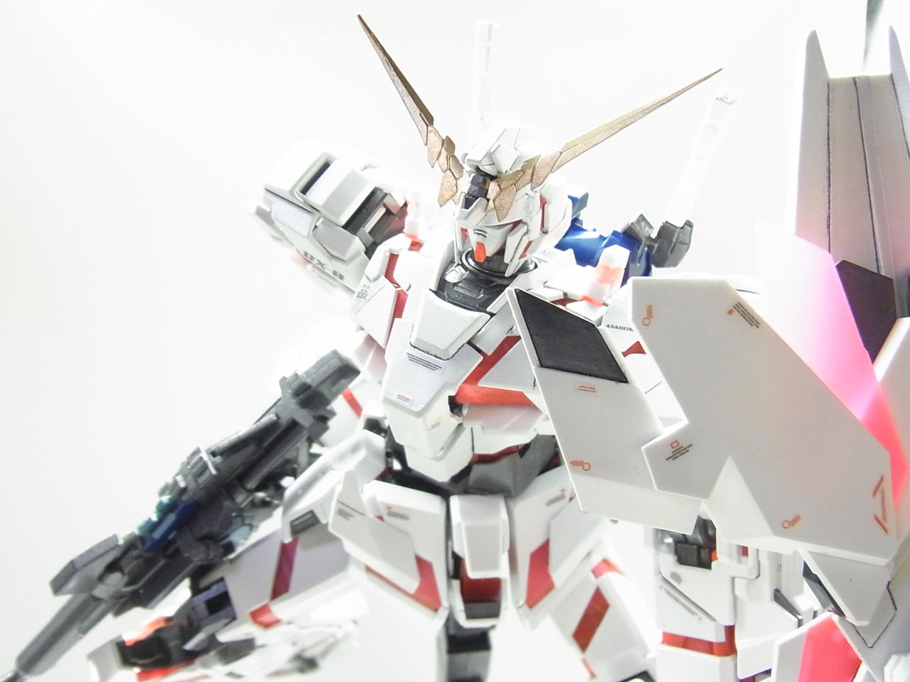 ガンプラ Mg ユニコーンガンダム アームドアーマーde を作って見ました 記事タイトル ガンプラ以外も好きすぎて辛い ガンプラ Mg ユニコーンガンダム アームドアーマーde を作って見ました 記事タイトル ガンプラ以外も好きすぎて辛い