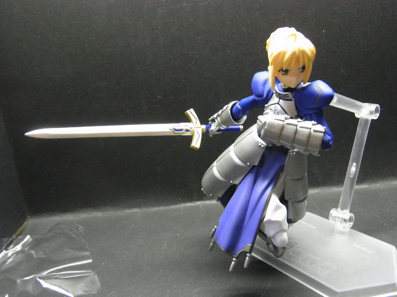 Fate Figma セイバー 甲冑ver で Fate Zero 本編の構えとか再現してみました ガンプラ以外も好きすぎて辛い