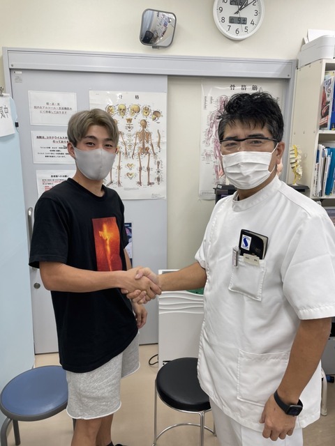 69F7B9B0-08EB-495F-B382-478C53E7584D