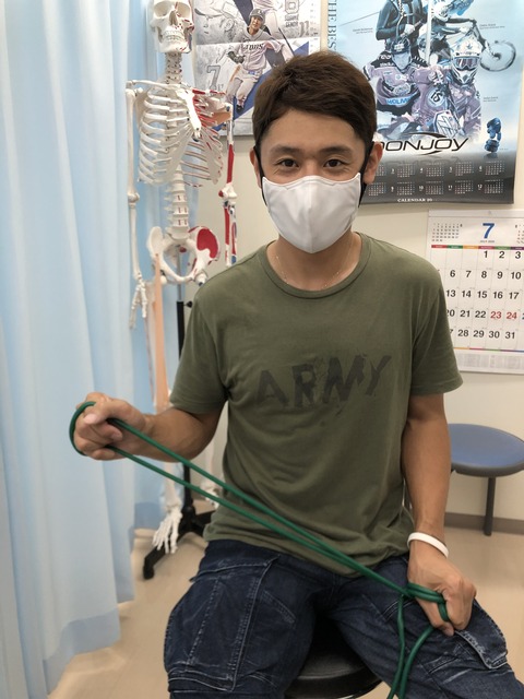 022B9C6A-6BC0-4683-A3B3-0745F714E3FE