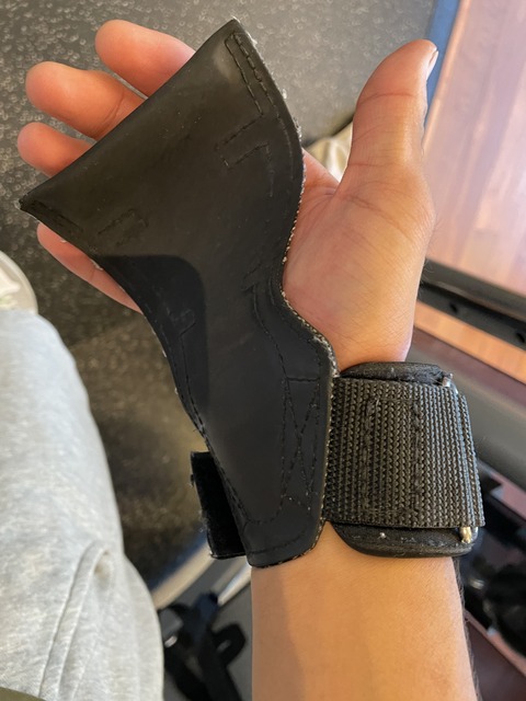 1E4A6194-3047-4E9C-8106-5A0606007ED4