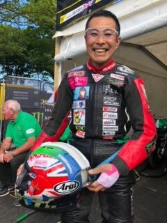 B982E872-702E-423D-BEBB-9EDFF5B6D2BA