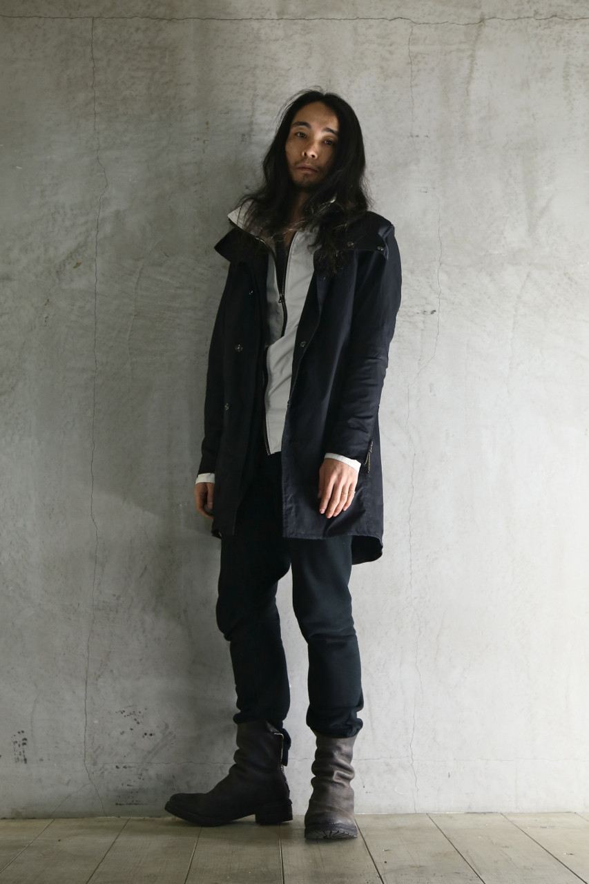 THEE OLD CIRCUS LATE WINTER STYLE を紹介します : 「 足跡 」 Garage