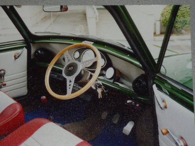 クラシックミニ センターメーター用ダッシュライナー＆ロア