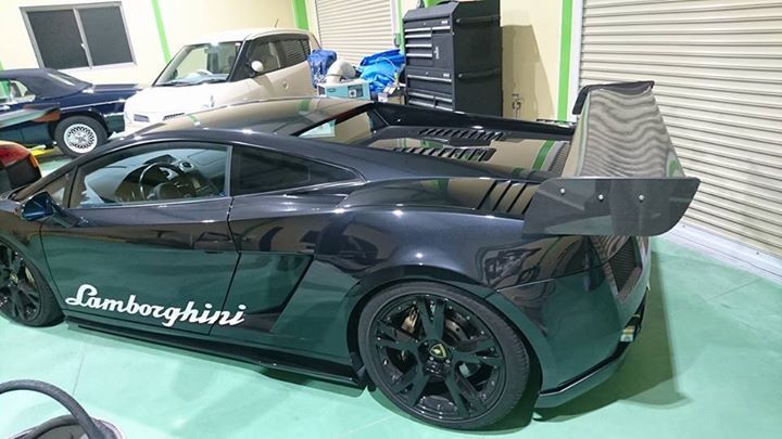 ランボルギーニ車検整備 浜松の自動車販売 修理のgarage Iguchi