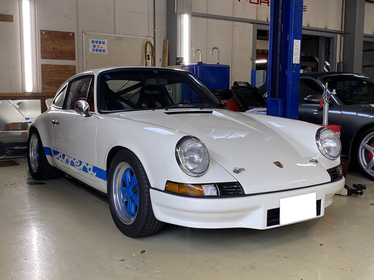 ポルシェ911 オリジナルナローリアフードグリル　希少純正品