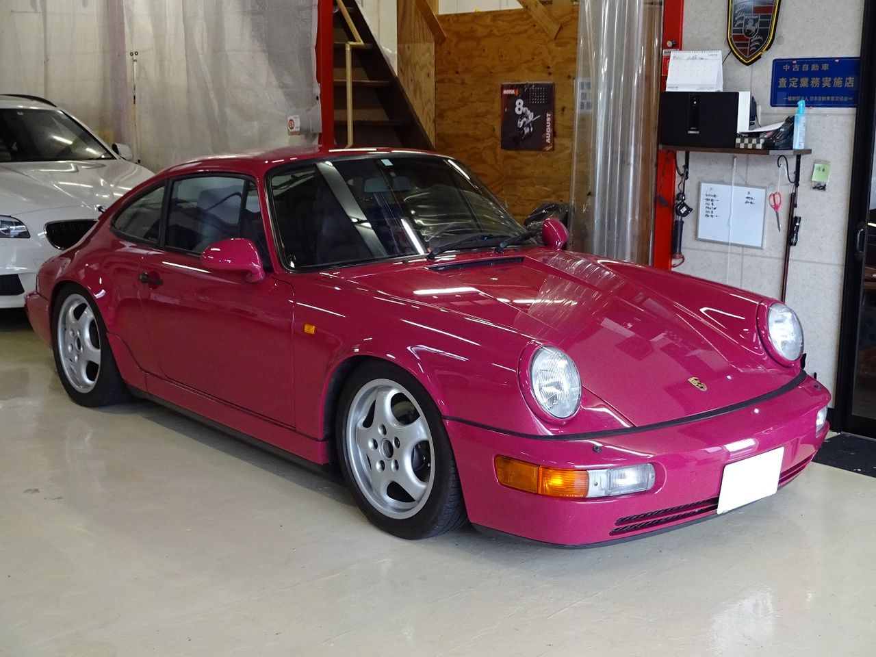 岐阜のｓさんご依頼のルビーストーンレッドの９６４が到着しました ポルシェ中古車販売 Garage J
