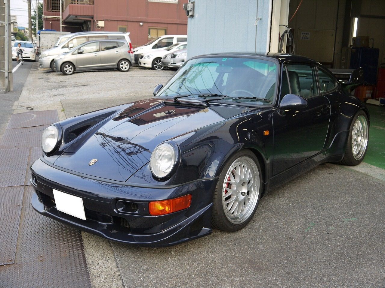 ミッドナイトブルーの９６４ターボの嫁ぎ先が決まりました ポルシェ中古車販売 Garage J