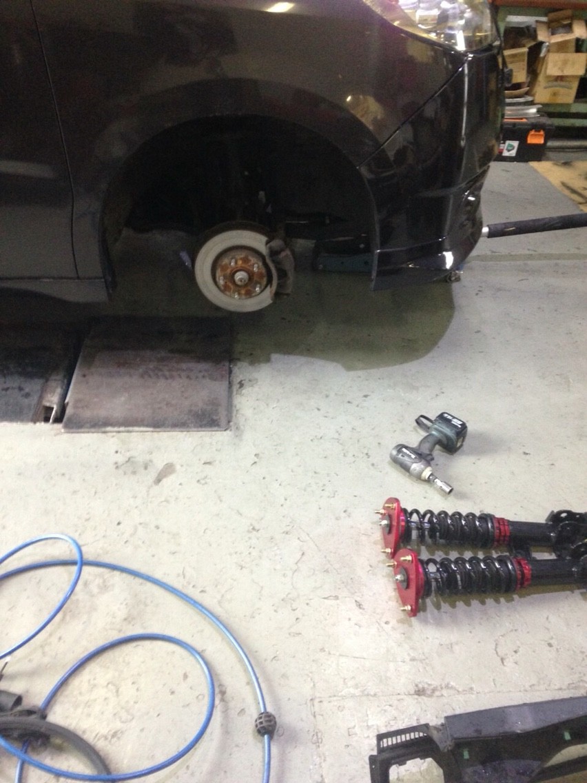 ステップワゴン車高調取り付け Garagemak Blog ステップワゴン車高調取り付け Garagemak Blog