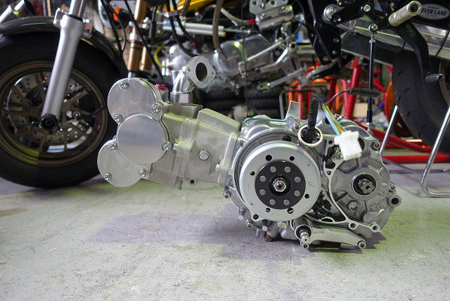 コンプリートエンジン（キタコDOHC124cc)製作記その2 : ガレージ 
