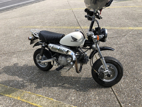 R17493