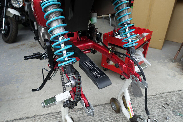 モンキー125 OVERレーシングGP-6アルミ鍛造ホイール取り付け モンキー125 OVERレーシングGP-6アルミ鍛造ホイール取り付け