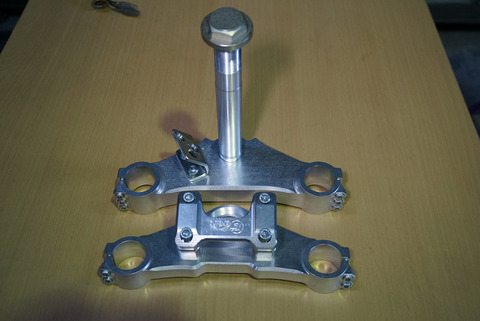 R01812