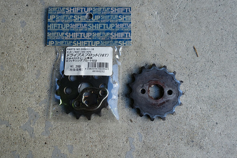 R15601