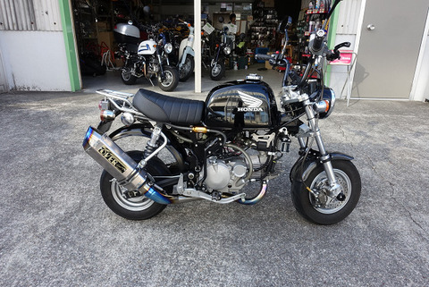 R12079