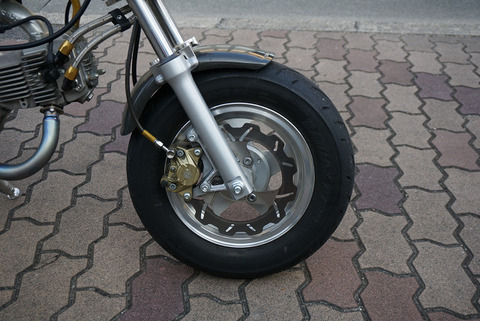 R04069