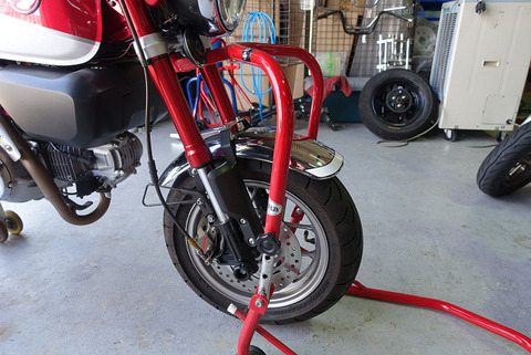 モンキー125TASCフロントフォーク交換 : ガレージネバーランドの モンキー125TASCフロントフォーク交換 : ガレージネバーランドの