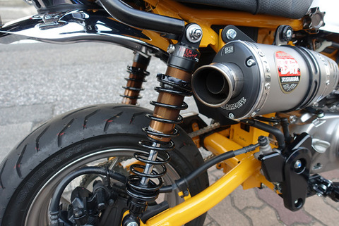 r1025