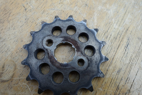 R15032