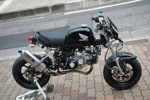 R04695