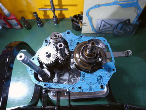 R08744