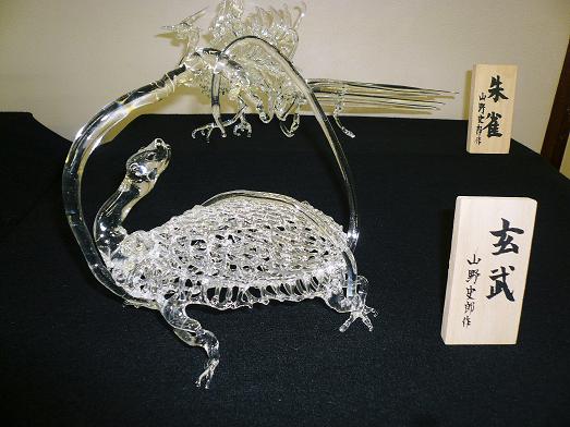 孔雀（ガラス)　山野史郎作 孔雀（ガラス)山野史郎作