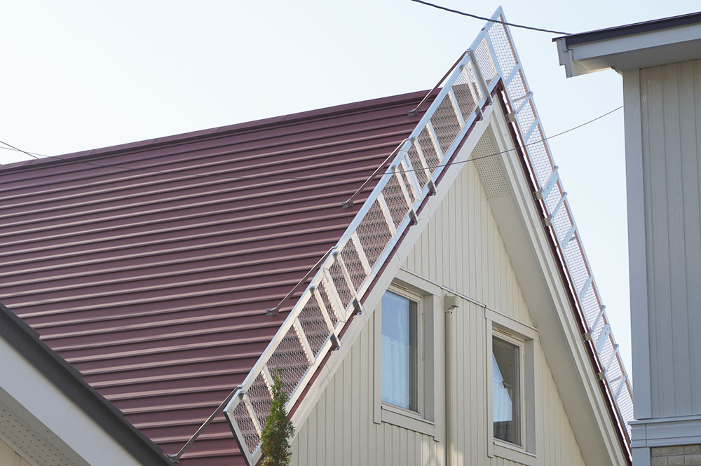 旭川 M様 屋根雪止め 雪止めフェンス 人工芝 Garden Factory 施工ブログ