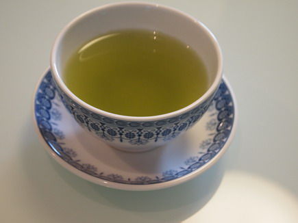 新茶とこごみ