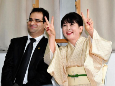 女子の反応 泰葉 56 どうしても子ども作りたい 19年で引退 子作りへ イラン人男性と婚約会見 ガールズ速報 がるそく