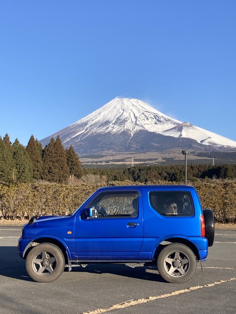 8C64FF81-9434-4BF9-9319-A9A4A13A2DD9