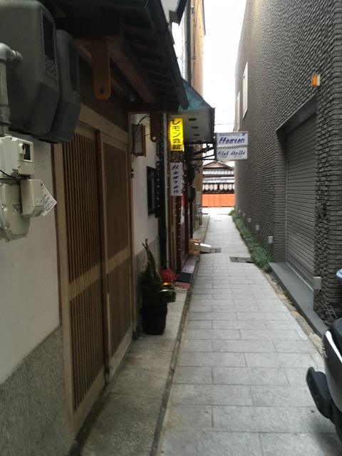 3AA05363-3574-4F79-9142-7DF4121B3EA5