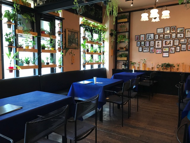 店内2