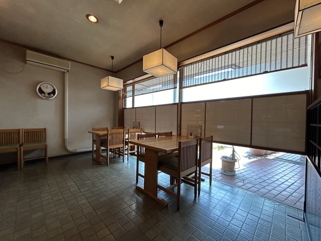 店内1
